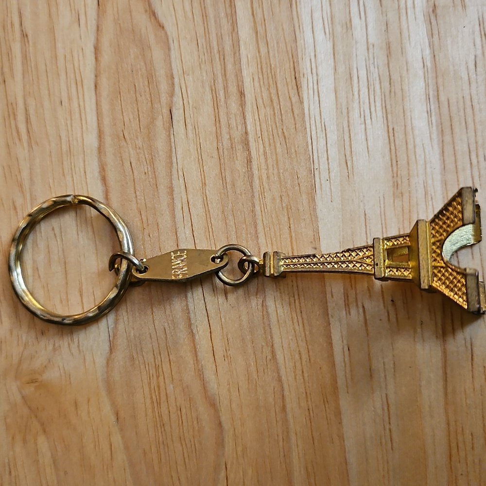 Paris France Eiffel Tower Keychain